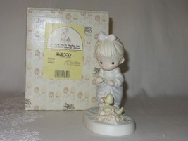Precious Moments 527319 An Event Worth Wading For 1992 LE Figurine - $19.79