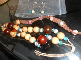Vtg matching Jewelry set necklace bracelet pierced earrings wooden colorful bead - £11.64 GBP