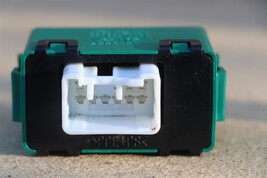 Lexus Gx470 Towing Converter Control Module Unit 81985-60021 image 3