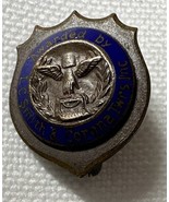 aAntique LC SMITH &amp; BROS TYPEWRITER AWARD PIN A0051 - $271.95 MXN