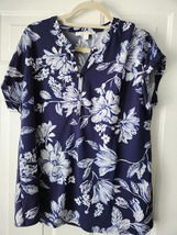 Juniper + Lime womens blouse in size XL Blue with floral pattern Short s... - $5.00