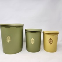 Tupperware Lot of 3 Nesting Canisters 805-2 811-6 &amp; 809-6 Starburst Green Yellow - £23.31 GBP