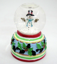 Musical Christmas Snow Globe Snowman Plays &quot;Deck the Halls&quot; Holly Around Base - £5.18 GBP