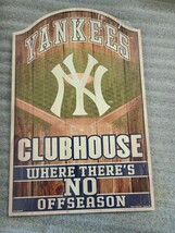 YANKEES CLUBHOUSE WHERE THERE&#39;S NO OFFSEASON WOOD SIGN 11&quot;x17&quot; WINCRAFT - €24,93 EUR