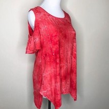 Sami &amp; Jo Red Cold Shoulder Short Sleeve Top Sz Small - $22.77