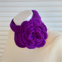 Knit purple rose scarf, keyhole hand knit scarf women, spring neck women... - £27.56 GBP