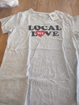 Local Wisconsin Love Size Medium T-Shirt Women&#39;s - £15.51 GBP