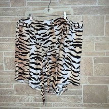 City Chic Women’s Plus Size Tiger Print Belted  w/pockets Shorts  size 22.#816 - £13.93 GBP