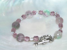 Estate Two Different Size Faceted Purple Glass &amp; Clear Bead Bracelet – 6.5 inch - £8.80 GBP