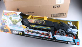 Hot Wheels RacerVerse Batman’s Escape Chase Vehicle Transforms into 3-Ln... - $39.97 Hot Wheels RacerVerse Batman’s Escape Chase Vehicle Transforms into 3-Ln... - $39.97