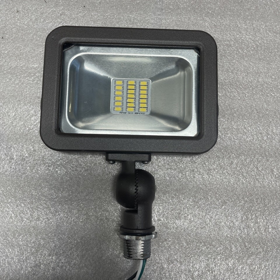 CSFL-10A 10W  LED 120-277V CEA BRONZE  Knuckle Mount LED Fixture  5000K - $13.40