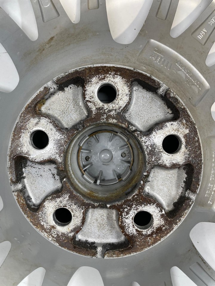 2014-2017 Maserati Quattroporte 19'x10' Rear Rim W/ Center Cap Curb Rash OEM Item image 8