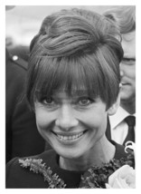 Audrey Hepburn Celebrity Actress Smiling 5X7 Photo Reprint - £6.67 GBP