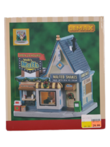 Lemax Village Collection Walt&#39;s Malts Ice Cream #95533 Porcelain Lighted NEW - £59.94 GBP
