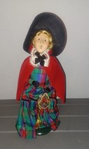 BYERS CHOICE CAROLER VICTORIAN SHOPPER - PLAID DRESS - GIFTS Presents -2003 - $50.00
