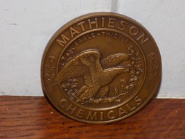 Vintage Mathieson Chemicals Heavy Metal Embossed Advertising Paper Weight - $553.60 MXN