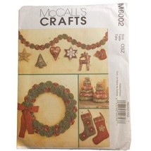 McCall&#39;s M6002 Crafts Pattern Stockings Wreath 2 Trees Ornaments Garland UC - £3.81 GBP