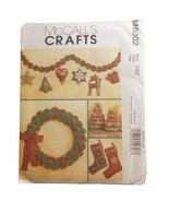 McCall&#39;s M6002 Crafts Pattern Stockings Wreath 2 Trees Ornaments Garland UC - £3.75 GBP