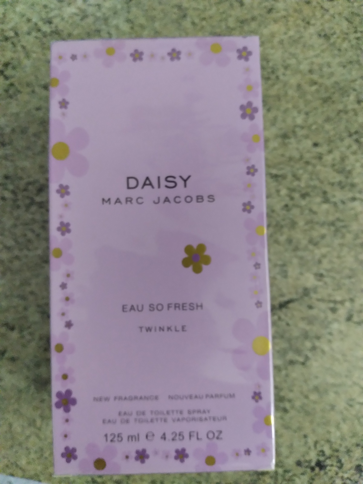 Aaaaaaaaaaaaaamarc jacobs daisy eau so fresh twinkle 4.25 oz perfume