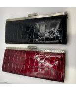 Women&#39;s Wallet 2pc Lot Black and Red Crocodile-Like Print Wallet Clutch ... - €9,75 EUR
