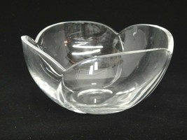 Vintage Clear Glass Rose Bowl Scalloped 5&quot; Round Snacks Nuts - $5.63