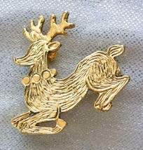Elegant Gold-tone Ancient Style Leaping Reindeer Brooch 1970s vintage 1 1/4&quot; - £9.85 GBP