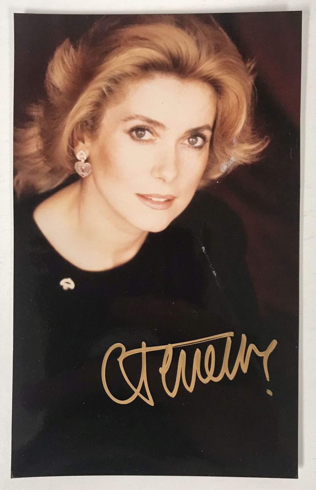Catherine Deneuve Signed Autographed Glossy 3.5x5.5 Photo - $15.00