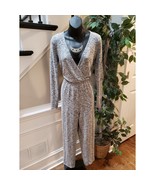 Forever 21 Women’s Gray Long Sleeve Jumpsuit Size M Rayon Blend V-Neck - $38.03 CAD