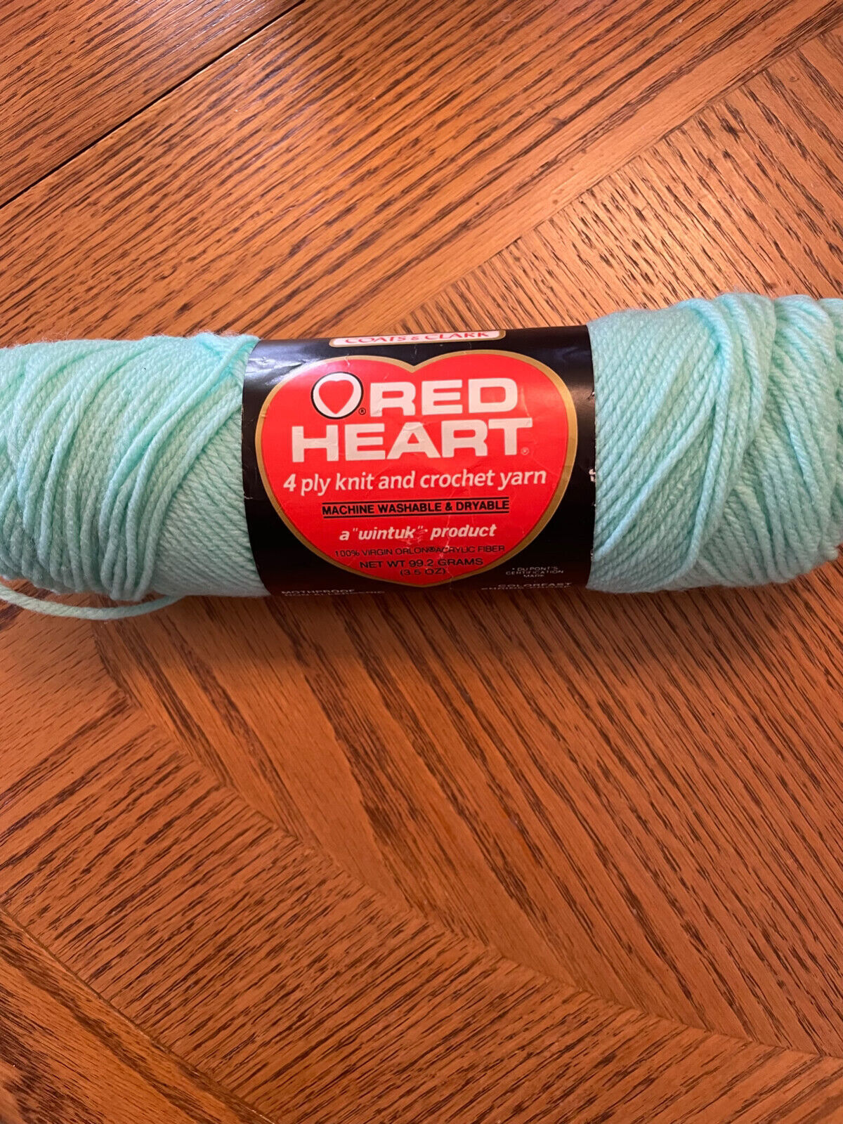 Vintage Red Heart 4 Ply Knitting Yarn, 3.5 oz. Orlon Acrylic clr 681 Mist Green