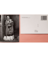 FRIDA KAHLO En La Casa Azul vestida de tehuana 1951 Photo Postcard - £4.75 GBP