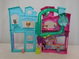 LPS Littlest Pet Shop Playset Apartment  House Pinball Toy Hasbro  2012  + Pets - £15.05 GBP