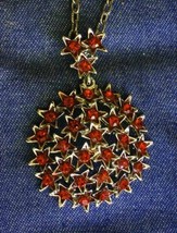 Fabulous Vintage Red Rhinestone Star Filligree Gold-tone Pendant Necklace - £14.11 GBP