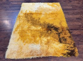 Rya Shag Rug 4.6 x 6, Shades of Yellow, Mid Century Vintage Carpet - £2,176.64 GBP