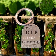 DIP Graveyard 1466 Vineyard Headstone silver keychain - £18.96 GBP
