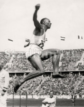 Jesse Owens Running Track Olympic Photo 11&quot;x14&quot; Print 6 Long Jump - £19.58 GBP