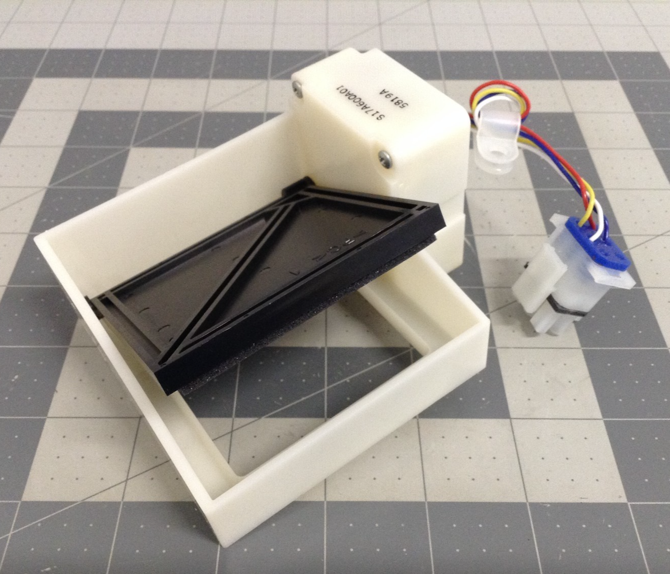GE Refrigerator Damper Control WR49X10107 WR09X10084 - $94.00