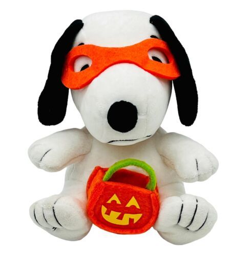 Primary image for Hallmark Snoopy Halloween Trick or Treat Plush Orange Mask Pumpkin Bag Peanuts