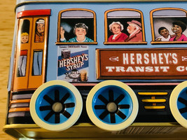 Hershey&#39;s Tin Trolley 2000 Vehicle Transit Co Wheels Spin Vehicle Series  - £10.25 GBP