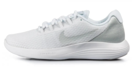 WOMENS NIKE LUNARCONVERGE 852469-100 White size 6.5 - $65.00