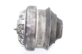 86-93 MERCEDES-BENZ W124 300E Right Or Left Motor Mount F4025 image 4