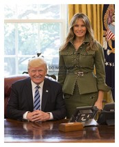 PRESIDENT DONALD TRUMP AND MELANIA IN THE OVAL OFFICE 8X10 PHOTO - $11.32