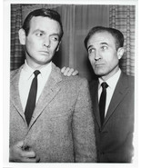 THE FUGITIVE  TV SERIES   DAVID JANSSEN  BARRY MORSE 8X10 PHOTO - $13.67 CAD