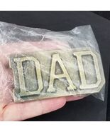 NEW IN SEALED PLASTIC! &quot;Dad&quot; brass belt buckle 1970&#39;s - $366.69 MXN