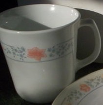 Corelle Livingware 2 Mugs Coffee Cups, Apricot Grove - £18.99 GBP