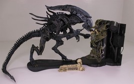 McFarlane Toys Alien Queen Deluxe Set Movie Maniacs 2003 Loose - £54.76 GBP