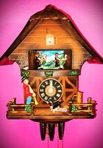 SCHMECKENBECHER Classic Swinging-Dancers Musical Cuckoo Clock #6 - $7,539.90 MXN