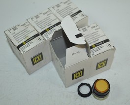 Square D Illuminated Yellow/Amber Push Button Lot of 5 Model# D8A1Y - £29.71 GBP