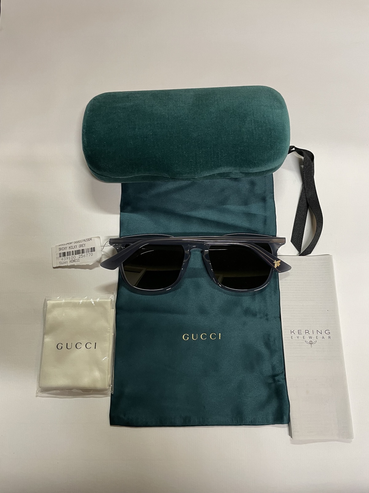 Gucci Sunglasses GG0154SA 005 Shiny Black Asian Fit Frames with Dark Gray Lenses Gucci Sunglasses GG0154SA 005 Shiny Black Asian Fit Frames  main image 3