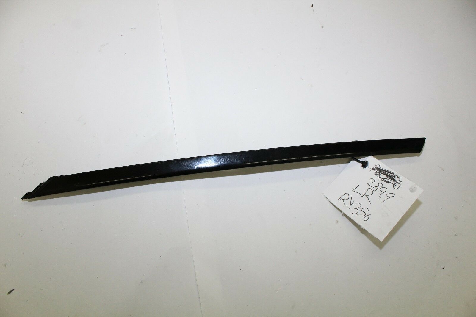 2010-2015 LEXUS RX350 RX450h REAR DRIVER LEFT DOOR REAR B PILLAR GUIDE 2899 - $38.69