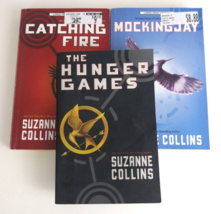Lot of 3 The Hunger Game Paperback Novels By Suzanne Collins First 3 Novels - £15.44 GBP